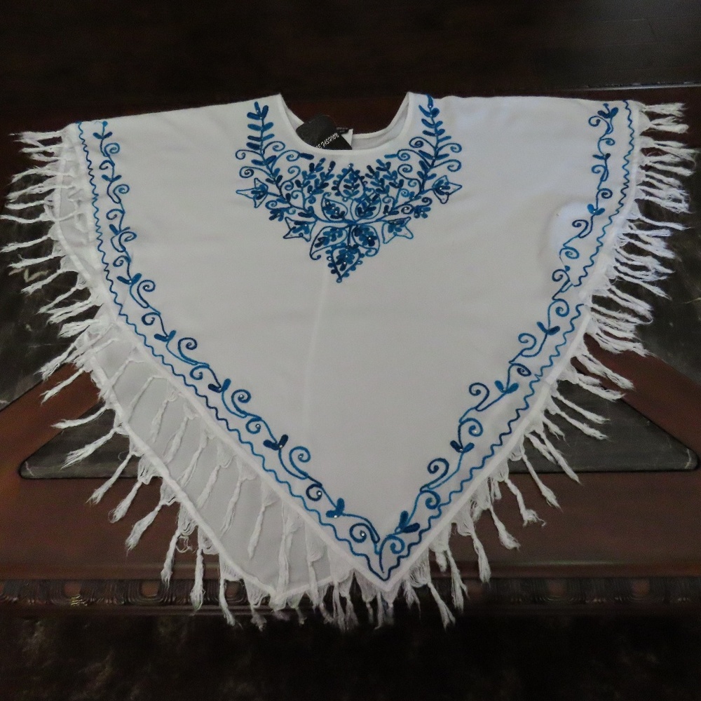 Poncho top with armholes - embellished